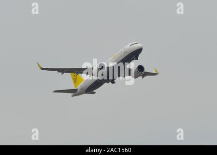 Tokyo, Japan - 17.April 2019. V8-RBE Royal Brunei Airlines Airbus A320 NEO vom Flughafen Tokio Narita International (NRT). Narita ist der geschäftigste Pas Stockfoto