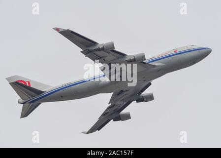 Tokyo, Japan - 17.April 2019. B-2476 Air China Cargo Boeing 747-400F vom Flughafen Tokio Narita International (NRT). Narita ist der geschäftigste Beifahrerseite Stockfoto