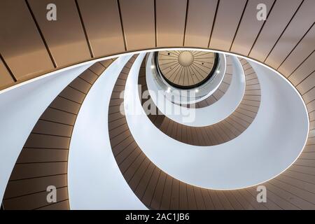 Doppelhelix Treppe an der UTS in Sydney, Australien Stockfoto