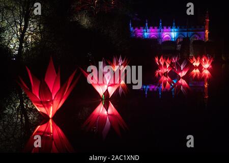 Peter Pan themed Schauspiel von Licht Illuminationen in Sudeley Castle & Gardens, Winchcombe, Gloucestershire. Bild Datum: Freitag, 29. November 2019. Photo Credit: Jacob König/PA-Kabel Stockfoto