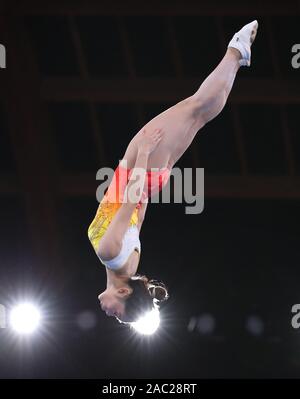 Tokio, Japan. 30 Nov, 2019. Huang Yanfei von China konkurriert während der Frauen Trampolin Halbfinale bei der 34 Abb. Trampolin Turn-WM in Tokio, Japan, November 30, 2019. Credit: Du Xiaoyi/Xinhua/Alamy leben Nachrichten Stockfoto