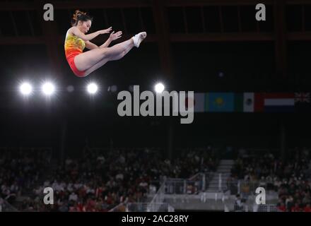 Tokio, Japan. 30 Nov, 2019. Huang Yanfei von China konkurriert während der Frauen Trampolin Halbfinale bei der 34 Abb. Trampolin Turn-WM in Tokio, Japan, November 30, 2019. Credit: Du Xiaoyi/Xinhua/Alamy leben Nachrichten Stockfoto