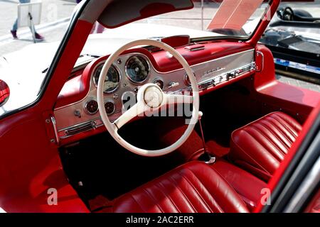 Abu Dhabi, VAE. 30 Nov, 2019. Motorsport: FIA Formel Eins-Weltmeisterschaft 2019, Grand Prix von Abu Dhabi, Mercedes-Benz 300 SL | Nutzung der weltweiten Kredit: dpa Picture alliance/Alamy leben Nachrichten Stockfoto