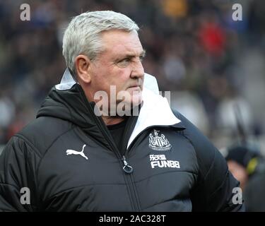 Newcastle, UK. 30 Nov, 2019. Newcastle United Manager Steve Bruce während der Premier League Match zwischen Newcastle und Manchester City im St. James's Park, Newcastle am Samstag, den 30. November 2019. (Credit: Mark Fletcher | MI Nachrichten) das Fotografieren dürfen nur für Zeitung und/oder Zeitschrift redaktionelle Zwecke verwendet werden, eine Lizenz für die gewerbliche Nutzung Kreditkarte erforderlich: MI Nachrichten & Sport/Alamy leben Nachrichten Stockfoto