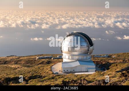 Anzeigen von observatorien von der Oberseite des Roque de Los Muchachos, La Palma Stockfoto