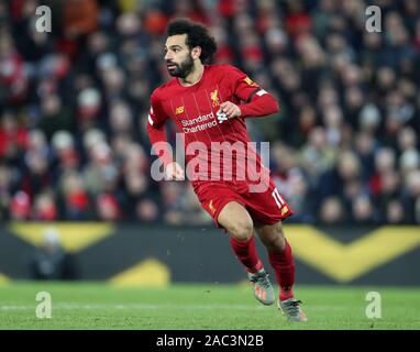 Anfield, Liverpool, Merseyside, UK. 30 Nov, 2019. Fußball der englischen Premier League, Liverpool gegenüber Brighton und Hove Albion; Mohamed Salah von Liverpool - Streng redaktionelle Verwendung. Keine Verwendung mit nicht autorisierten Audio-, Video-, Daten-, Spielpläne, Verein/liga Logos oder "live" Dienstleistungen. On-line-in-Match mit 120 Bildern beschränkt, kein Video-Emulation. Keine Verwendung in Wetten, Spiele oder einzelne Verein/Liga/player Publikationen Quelle: Aktion plus Sport/Alamy leben Nachrichten Stockfoto