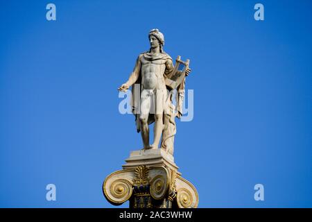 Apollo war als ein Gott des Lichts und der Sonne bekannt. Er war auch als Gott der Musik und Poesie und als Führer der Chor der Musen bekannt. Stockfoto