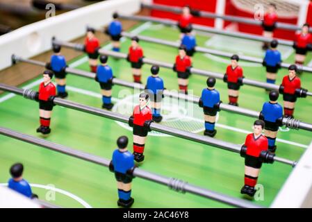 Tischkicker Fußball. Sport Team Fußball Spieler. Mini Tischfußball. Tischfußball Tabelle. Stockfoto