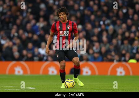 Bournemouth Verteidiger Nathan Ake während der Barclays Premier League Match zwischen den Tottenham Hotspur und Bournemouth an der Tottenham Hotspur Stadion in London, England. Am 30. November 2019. (Foto durch AFS/Espa-Images) Stockfoto