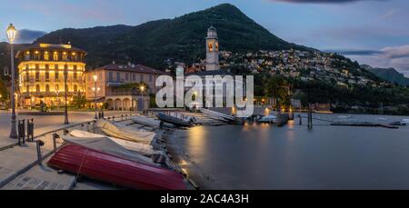 CERNOBBIO, ITALIEN - Mai 12, 2019: Die kleine Stadt am Comer See in der Abenddämmerung. Stockfoto