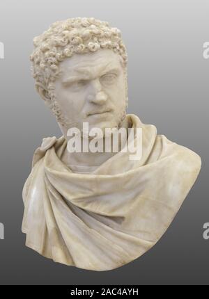 Kopf von Caracalla. (Marcus Aurelius Severus Antoninus Augustus) als Antoninus bekannt. Römische Kaiser. Mit Freistellungspfad isoliert Stockfoto