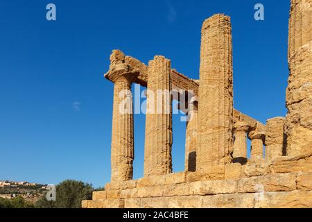 Tempel der Hera Lacinia Lacinia (Juno) im Tal der Tempel (Valle dei Templi) in Agrigent (akragas). Sizilien, Italien Stockfoto