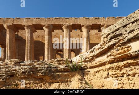 Tempel der Concordia im Tal der Tempel (Valle dei Templi) in Agrigent (akragas). Sizilien, Italien Stockfoto