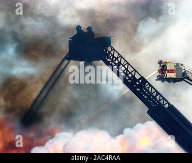 Feuerwehrleute an erfahrenem Service! Stockfoto