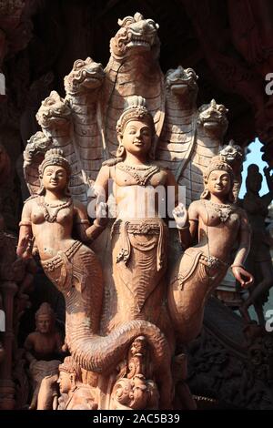 Heiligtum der Wahrheit, Holztempel in Pattaya, Thailand Stockfoto
