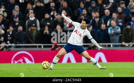 Heung-Min Son of Spurs während des Premier League-Spiels zwischen Tottenham Hotspur und AFC Bournemouth im Tottenham Hotspur Stadium London, Großbritannien - 30. November 2019 Foto Simon Dack/Teleobjektive nur redaktionelle Verwendung. Kein Merchandising. Für Football Images gelten Einschränkungen für FA und Premier League, inc. Keine Internet-/Mobilnutzung ohne FAPL-Lizenz. Weitere Informationen erhalten Sie bei Football Dataco Stockfoto