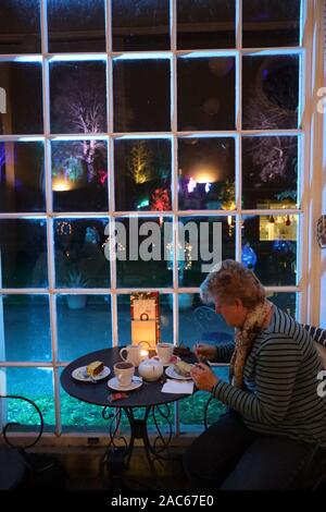 Plymouth, Großbritannien. 30. November 2019. "Beleuchten Licht Festival" läuft vom 28. November bis 1. Dezember im Royal William Yard, Plymouth, mit zusätzlichen Installationen im Barbican und Mount Edgecombe. Credit: Julian Kemp/Alamy Stockfoto