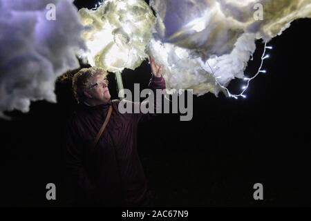 Plymouth, Großbritannien. 30. November 2019. "Beleuchten Licht Festival" läuft vom 28. November bis 1. Dezember im Royal William Yard, Plymouth, mit zusätzlichen Installationen im Barbican und Mount Edgecombe. Credit: Julian Kemp/Alamy Stockfoto