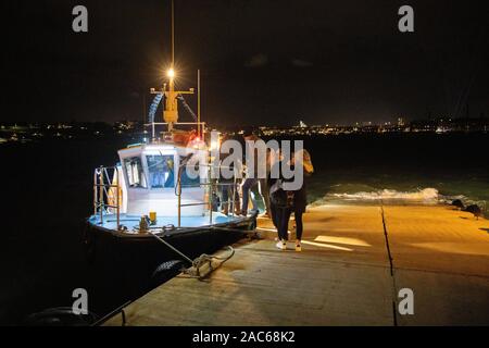 Plymouth, Großbritannien. 30. November 2019. "Beleuchten Licht Festival" läuft vom 28. November bis 1. Dezember im Royal William Yard, Plymouth, mit zusätzlichen Installationen im Barbican und Mount Edgecombe. Credit: Julian Kemp/Alamy Stockfoto