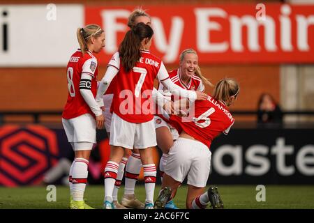 Borehamwood, Großbritannien. 1. Dez 2019. Spieler von Arsenal feiern Lea Williamson's Ziel während der Super League Spiel der Frauen zwischen Arsenal und Bristol City an der Wiese Park in Leicester, England am 1. Dezember 2019 (Foto von Daniela Porcelli/SPP) Credit: SPP Sport Presse Foto. /Alamy leben Nachrichten Stockfoto