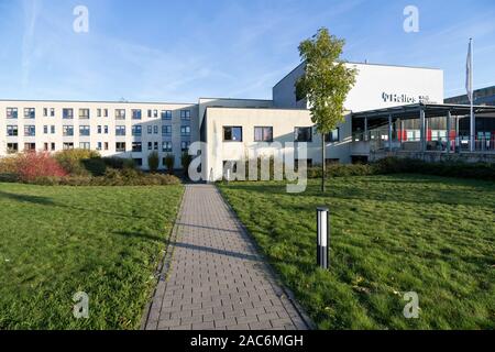 Helios Klinik in Cuxhaven, Deutschland. Helios ist einer der größten europäischen Anbieter von stationärer und ambulanter Versorgung. Stockfoto