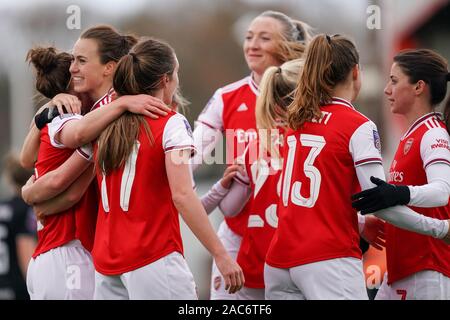 Borehamwood, Großbritannien. 1. Dez 2019. Spieler von Arsenal feiern Emma Mitchell Ziel während der Super League Spiel der Frauen zwischen Arsenal und Bristol City an der Wiese Park in Leicester, England am 1. Dezember 2019 (Foto von Daniela Porcelli/SPP) Credit: SPP Sport Presse Foto. /Alamy leben Nachrichten Stockfoto