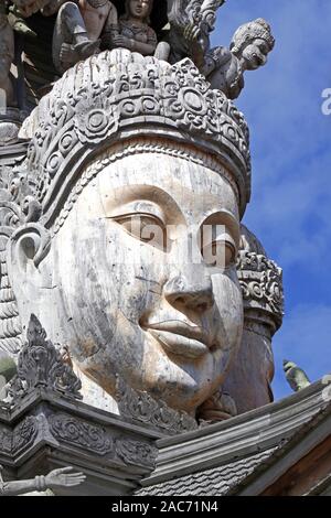 Schnitzerei, Buddhas am Tempel Heiligtum der Wahrheit, Pattaya, Thailand, Stockfoto