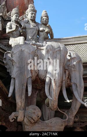 Schnitzerei am Tempel Heiligtum der Wahrheit, Pattaya, Thailand, Stockfoto