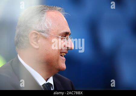 Präsident der Region Latium Claudio Lotito vor der Italienischen Meisterschaft in der Serie A Fußballspiel zwischen SS Lazio und Udinese Calcio am 1. Dezember 2019 im Stadio Olimpico in Rom, Italien - Foto Federico Proietti/ESPA-Imaes Stockfoto