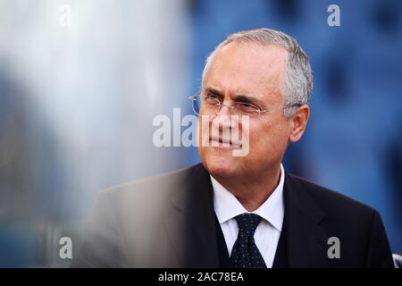 Präsident der Region Latium Claudio Lotito vor der Italienischen Meisterschaft in der Serie A Fußballspiel zwischen SS Lazio und Udinese Calcio am 1. Dezember 2019 im Stadio Olimpico in Rom, Italien - Foto Federico Proietti/ESPA-Imaes Stockfoto