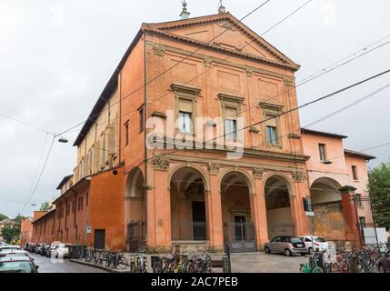 Santa Cristina della Fondazza Römisch-katholische Kirche auf der Piazetta Morandi im Zentrum von Bologna, Italien. Stockfoto