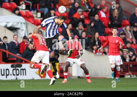 London, Großbritannien. 01 Dez, 2019. Während der EFL Sky Bet Championship Match zwischen Charlton Athletic und Sheffield Mittwoch im Valley, London, England am 30. November 2019. Foto von Ken Funken. Nur die redaktionelle Nutzung, eine Lizenz für die gewerbliche Nutzung erforderlich. Keine Verwendung in Wetten, Spiele oder einer einzelnen Verein/Liga/player Publikationen. Credit: UK Sport Pics Ltd/Alamy leben Nachrichten Stockfoto