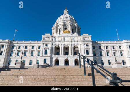 Fassade des Minnesota State Capitol Building in St. Paul Stockfoto