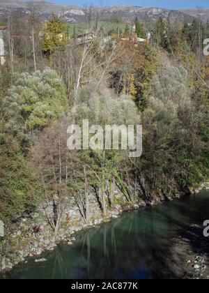 Flusses Ter durch Sant Joan de les Abadesses (Girona - Spanien) Stockfoto