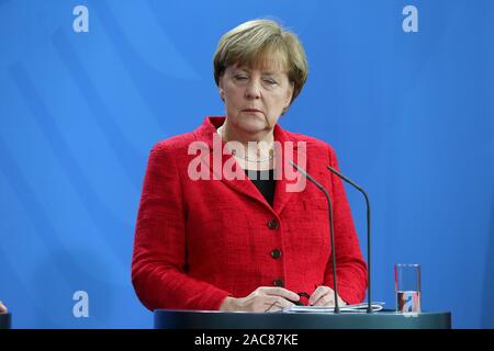 Berlin, Deutschland. 13. Nov 2015. Bundeskanzlerin Angela Merkel (CDU) während einer Pressekonferenz im Bundeskanzleramt. Quelle: Wolfgang Kumm/dpa/Alamy leben Nachrichten Stockfoto