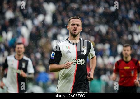 Turin, Italien. 01 Dez, 2019. Miralem Rudolph von Juventus Turin FC in Aktion während der Serie ein Fußballspiel zwischen FC Juventus und US Sassuolo Calcio bei Allianz Stadion am Dezember 01, 2019 in Turin, Italien. Endgültige Ergebnisse: 2-2 (Foto von Alberto Gandolfo/Pacific Press) Quelle: Pacific Press Agency/Alamy leben Nachrichten Stockfoto