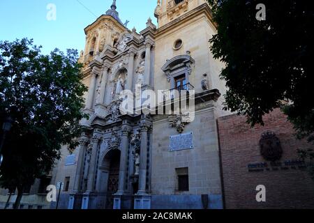 Kloster St. Jerome Spanisch (Monasterio de San Jeronimo), eine Römisch-katholische Kirche und Kloster Hieronymite in Granada, Spanien. Stockfoto