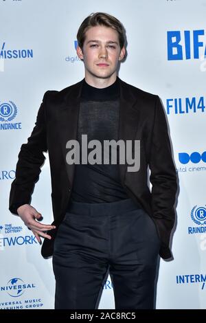 London, Großbritannien. 1. Dez 2019. Joe Alwyn besucht die 22. British Independent Film Awards am Old Billingsgate am Dezember 01, 2019 in London, England. Bild Capital/Alamy leben Nachrichten Stockfoto