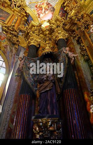 Das Kartäuserkloster Kirche der Himmelfahrt der Jungfrau Maria (Monasterio de la Cartuja), Granada, Spanien. Stockfoto