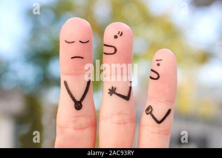 Finger Kunst der Familie während der Streit. Konzept der Frau ruft auf Mann. Stockfoto
