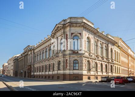 Historisches Gebäude des Darlehens Treasury auf der Fontanka wurde 1900 erbaut, es ist jetzt Teil des Gebäudekomplexes des Zentralen Stockfoto