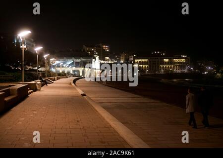 Strandpromenade, Nachtaufnahme, Biarritz, Pyrénées-Atlantiques, Frankreich Stockfoto