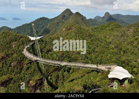 Malaysia, Langkawi Blick auf Sky Bridge auf der Oberseite des Machinchang Berg Stockfoto
