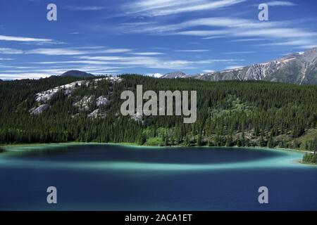 Emerald Lake, Lake, sehen, Berge, Gebirge, Gebirgslandschaft, Berglandschaft, Yukon, Kanada, Kanada, Nord ame Stockfoto