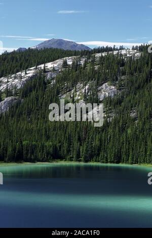 Emerald Lake, Lake, sehen, Berge, Gebirge, Gebirgslandschaft, Berglandschaft, Yukon, Kanada, Kanada, Nord ame Stockfoto