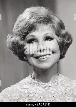 Anneliese Rothenberger, deutsche Operetten- und Opernsängerin, Deutschland 1981. Deutsche Operette und Oper Sänger Anneliese Rothenberger, Deutschland 1981. Stockfoto