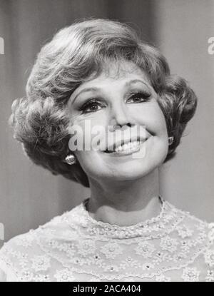 Anneliese Rothenberger, deutsche Operetten- und Opernsängerin, Deutschland 1981. Deutsche Operette und Oper Sänger Anneliese Rothenberger, Deutschland 1981. Stockfoto