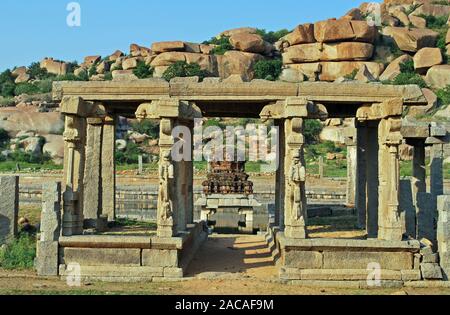 Badehaus (Pushkarani) in Hampi, Karnataka, Südindien, Asien Stockfoto