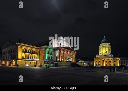 Konzerthaus, Links, und Französischen Dom, rechts, Gendarmenma Stockfoto