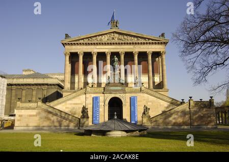 Alte Nationalgalerie auf der Museumsinsel in Berlin Stockfoto